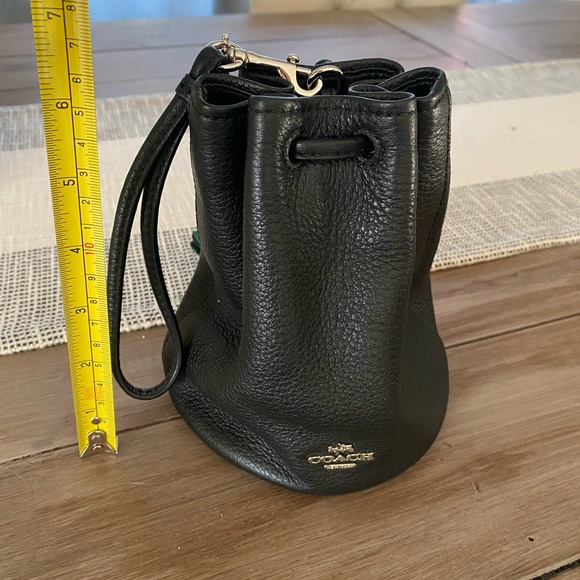 COACH PETAL Mini Bag Coach Black Drawstring Pouch Pink Wristlet. - Picture 8 of 9